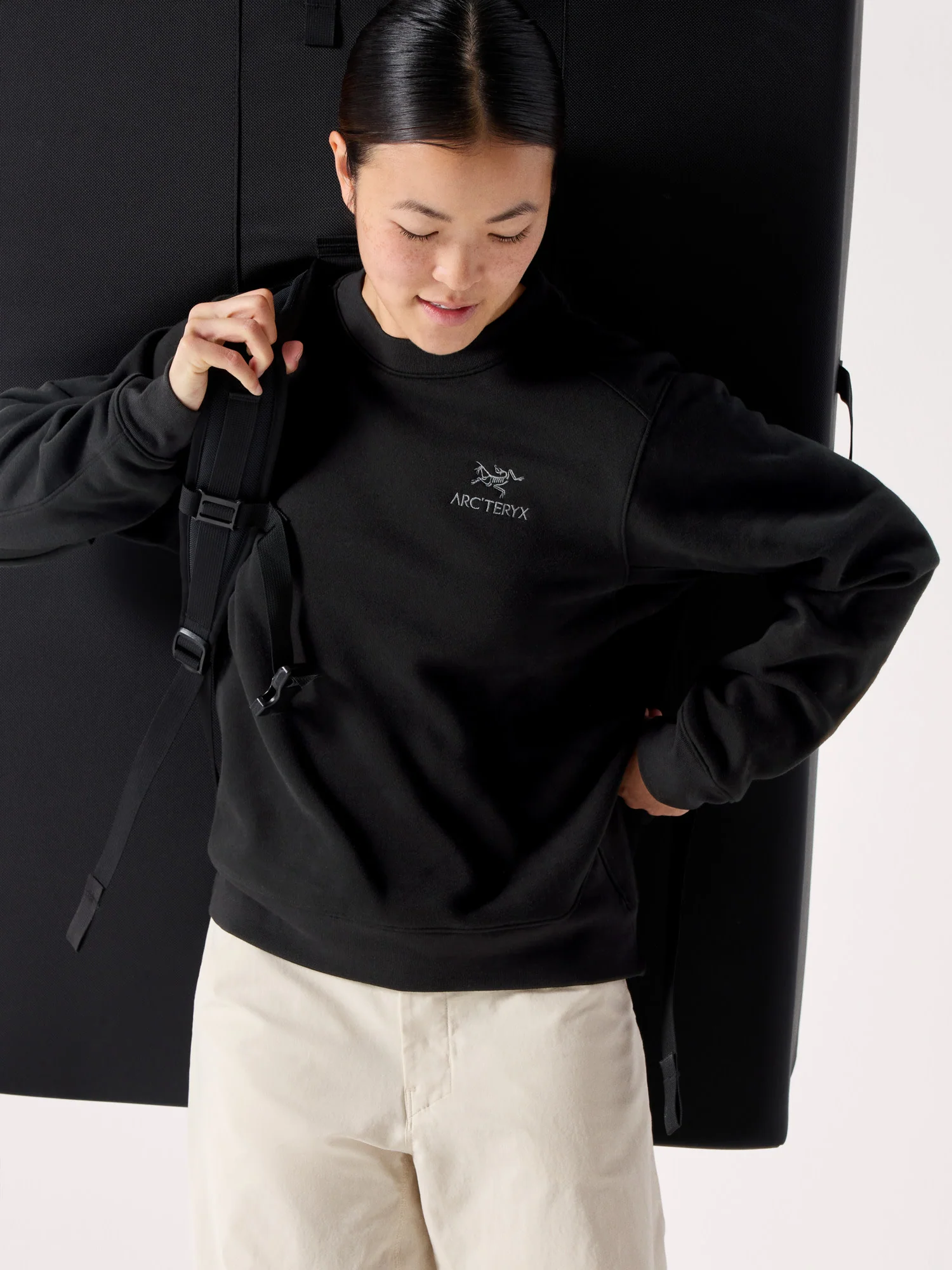 Emblem Fleece Crew Women's - Image 2