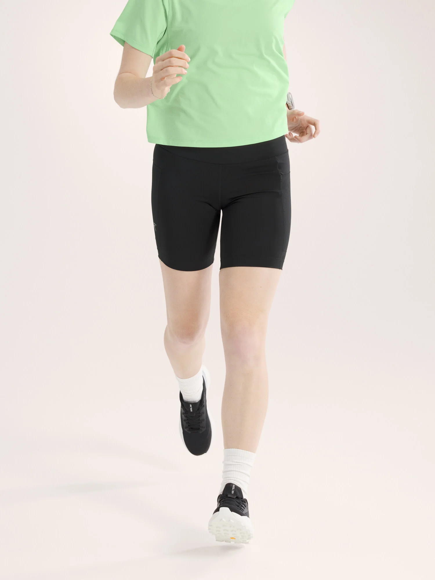 Essent High-Rise Utility Short 8" Women's