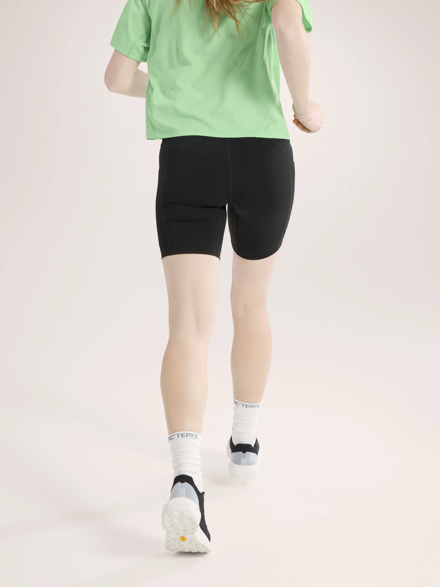 Essent High-Rise Utility Short 8" Women's - Image 5