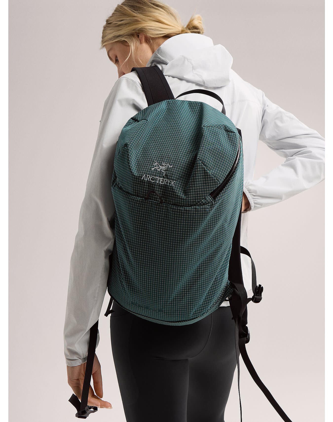 Konseal 15 Backpack - Image 4