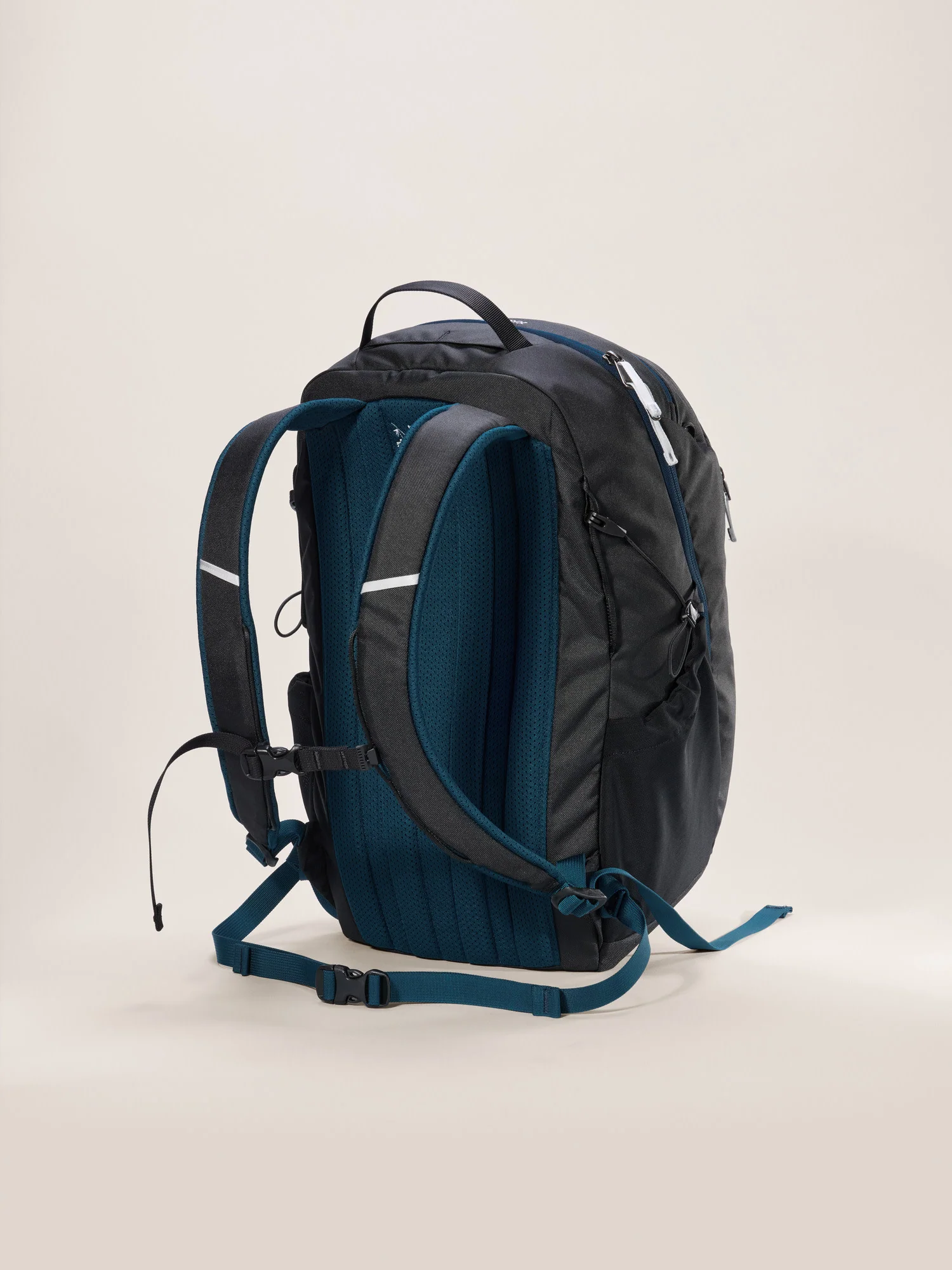 Mantis 26 Backpack - Image 2